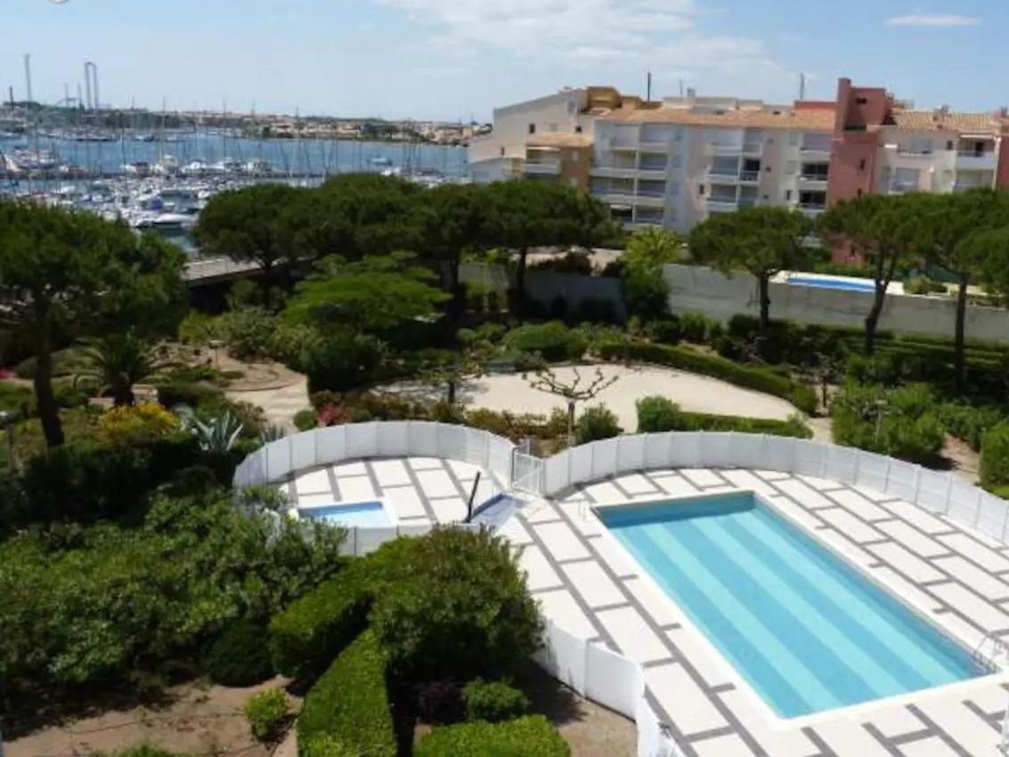 Studio Cabine Vue Port Avec Parking Prive, Piscine, Parc, Boulodrome Агд Екстер'єр фото